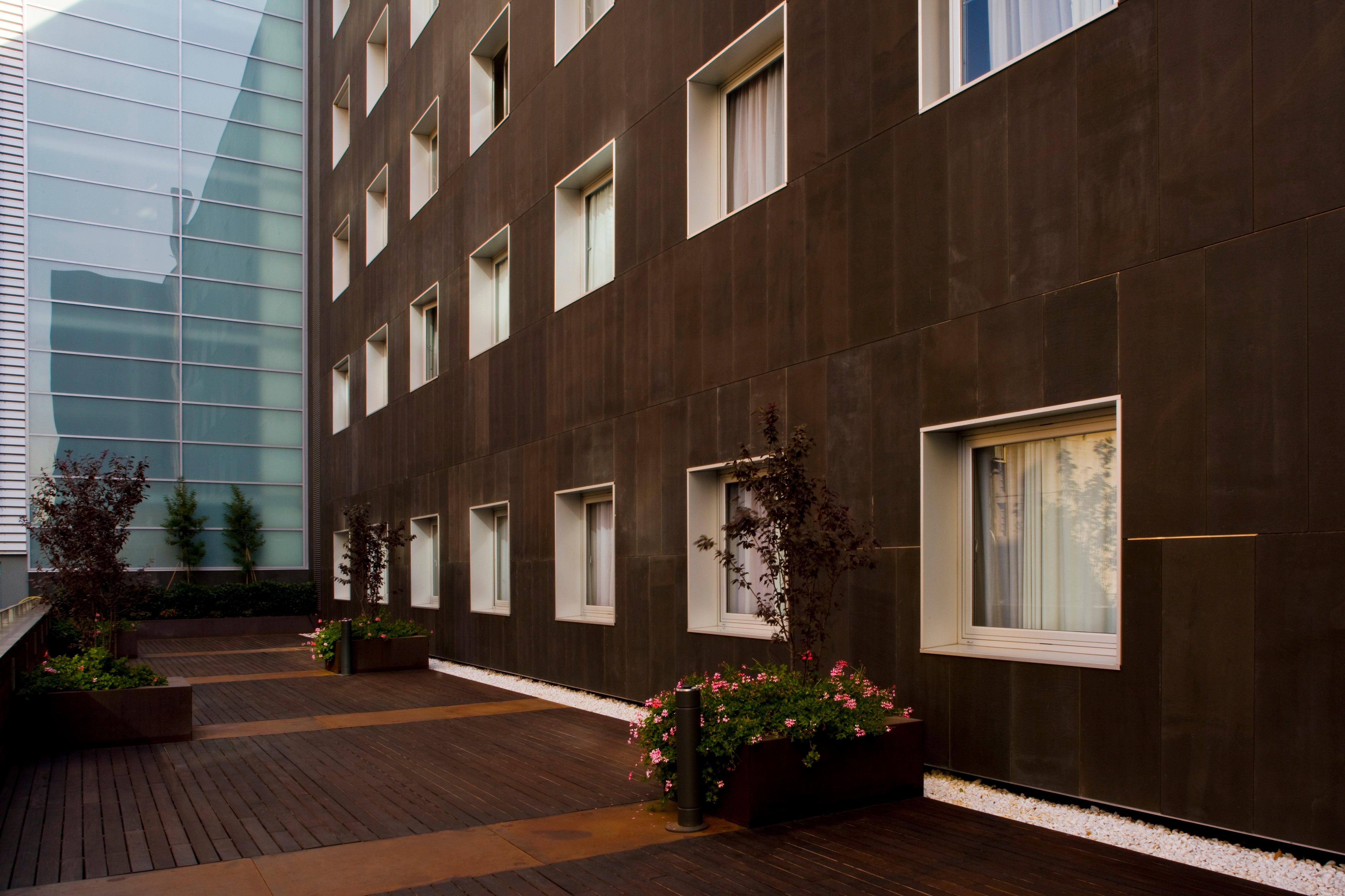 Holiday Inn Express Barcelona City 22@, An Ihg Hotel Exterior photo